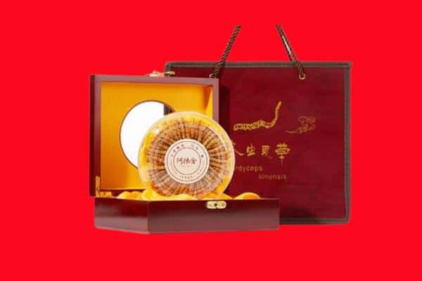 诚信求购:阜阳颍东区高价回收冬虫夏草是按克吗